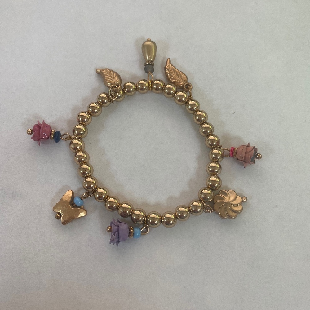 Gold elastic charm bracelet